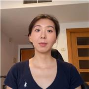 Llevo más de tres años enseñando chino y español. Mis alumnos son de diferentes edades y países.